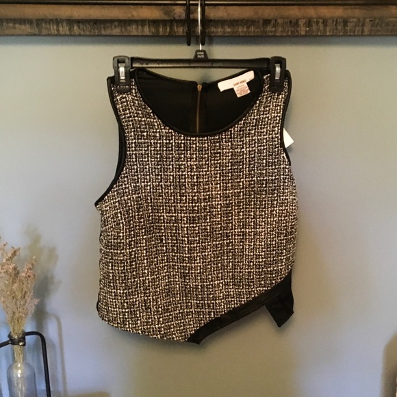Asymmetrical tweed sleeveless top Size M - Picture 1 of 3